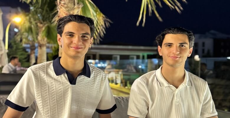 18 Yaşındaki İkiz Girişimciler Ahmet Çağrı Koçak ve Yusuf Özkan Koçak, İş Dünyasında Yeni Bir Dönemi Başlatıyor!